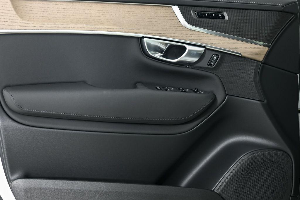 new 2026 Volvo XC90 car, priced at $62,345