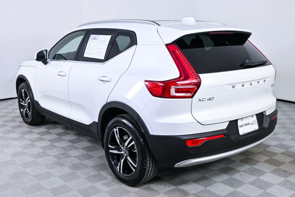 used 2025 Volvo XC40 car, priced at $29,214