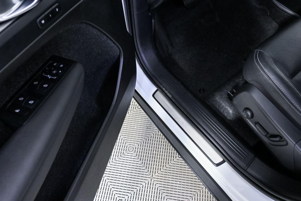 used 2025 Volvo XC40 car, priced at $29,214