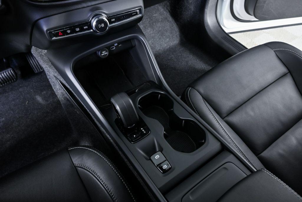 used 2025 Volvo XC40 car, priced at $29,214
