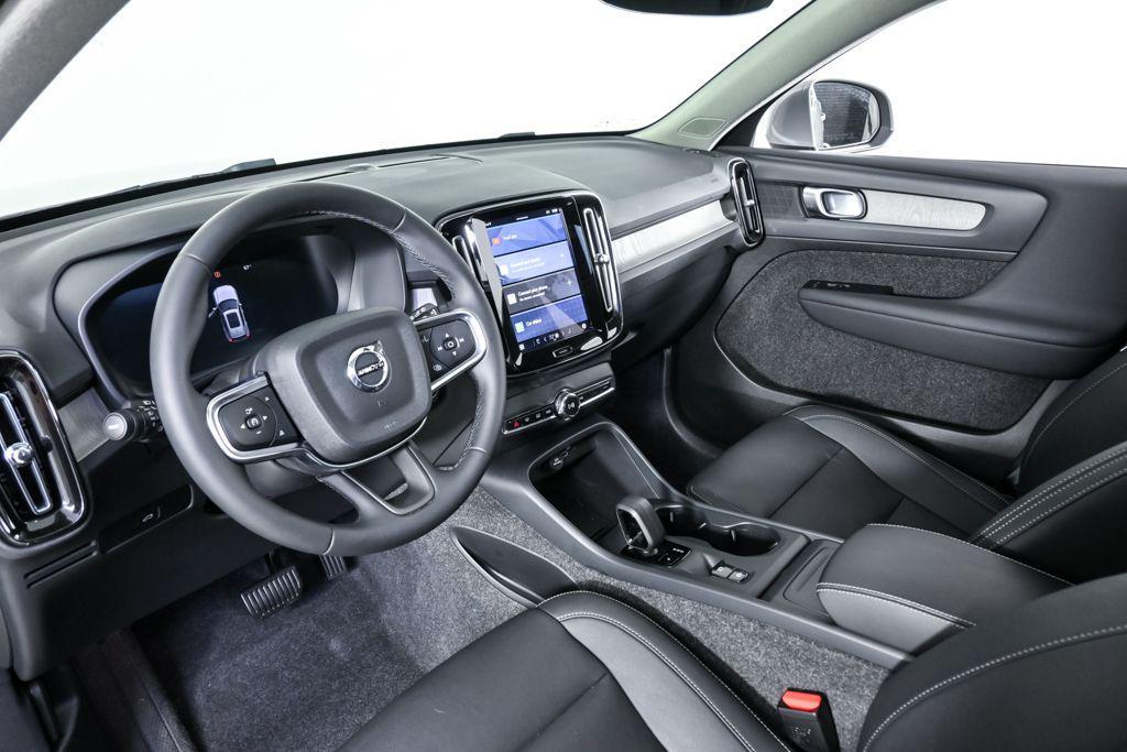 used 2025 Volvo XC40 car, priced at $28,655