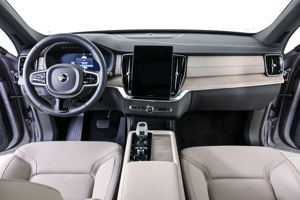 new 2026 Volvo XC90 car, priced at $71,825