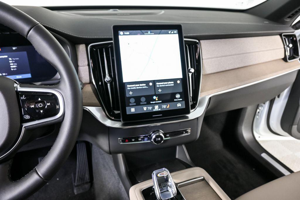 new 2026 Volvo XC90 car, priced at $71,905