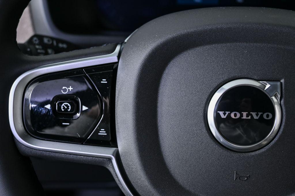 new 2026 Volvo XC90 car, priced at $71,825