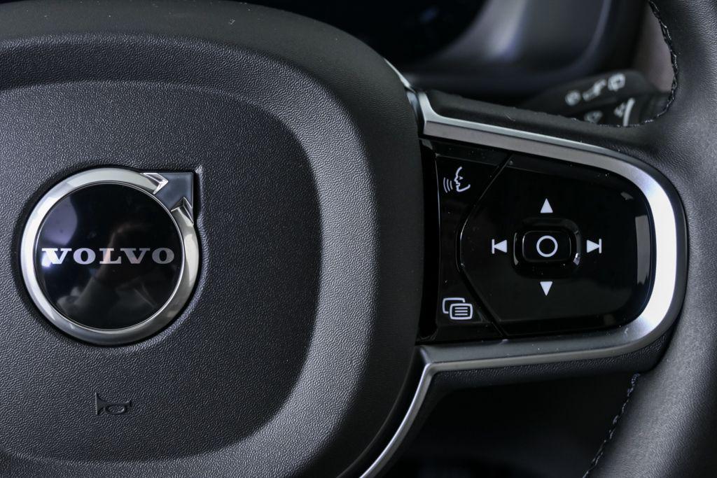 new 2026 Volvo XC90 car, priced at $71,825