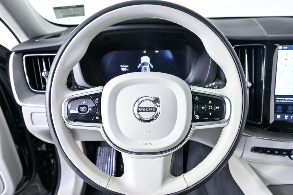 used 2023 Volvo XC60 car, priced at $35,402