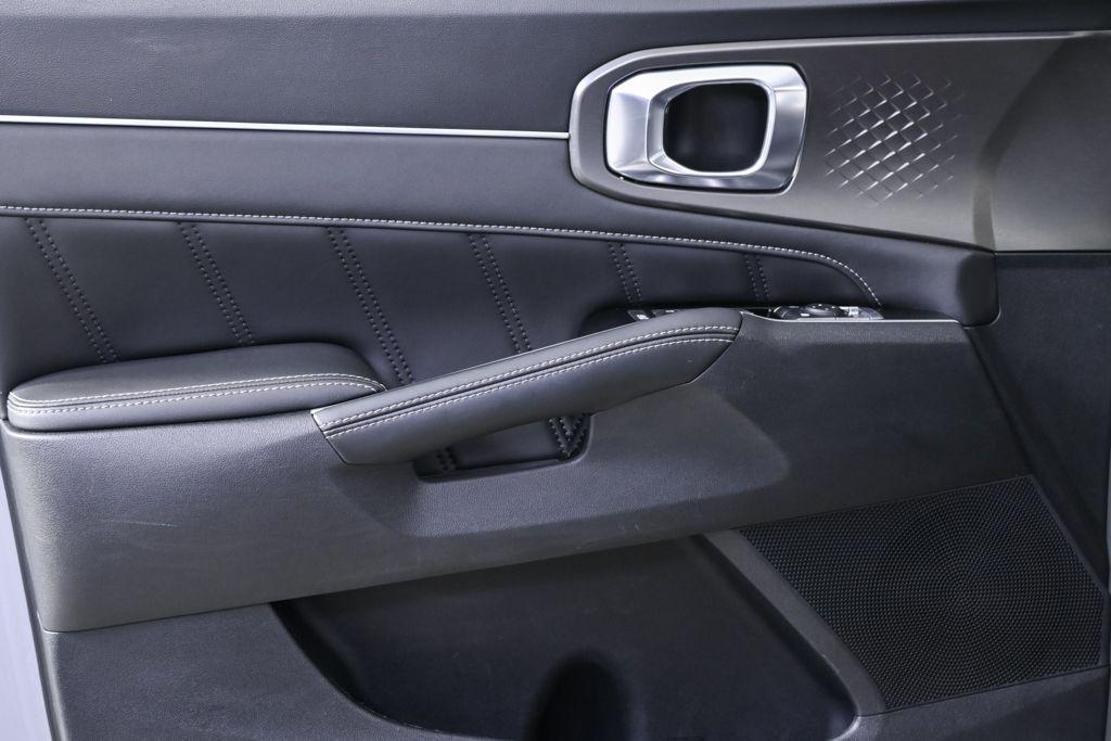 used 2023 Kia Sorento car, priced at $26,499