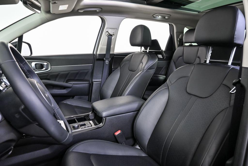 used 2023 Kia Sorento car, priced at $26,499
