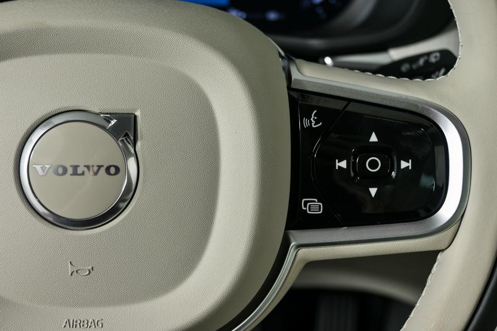 new 2026 Volvo XC60 car, priced at $63,935