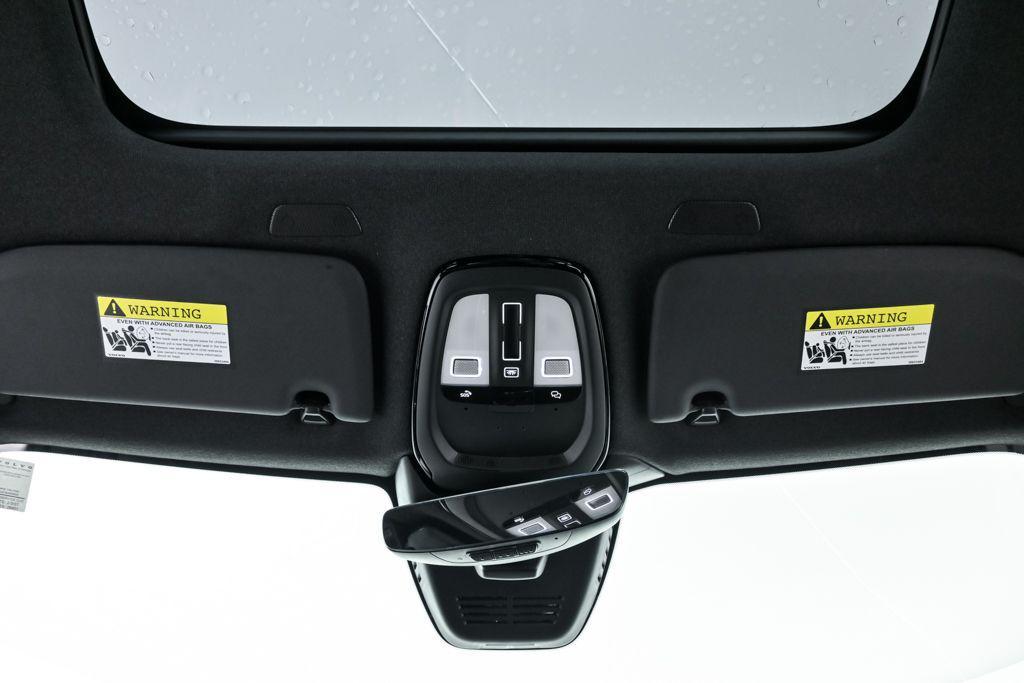 used 2025 Volvo XC40 car, priced at $31,267