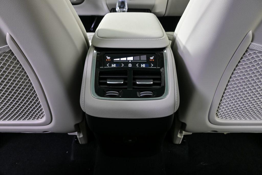 new 2026 Volvo XC90 car, priced at $75,155