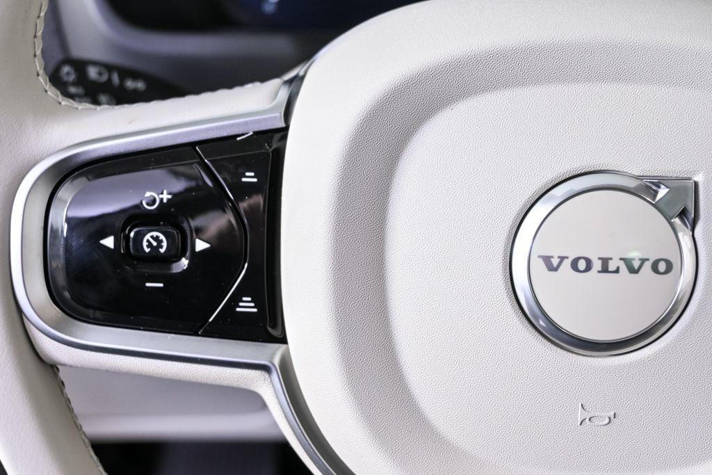 new 2026 Volvo XC90 car, priced at $75,155