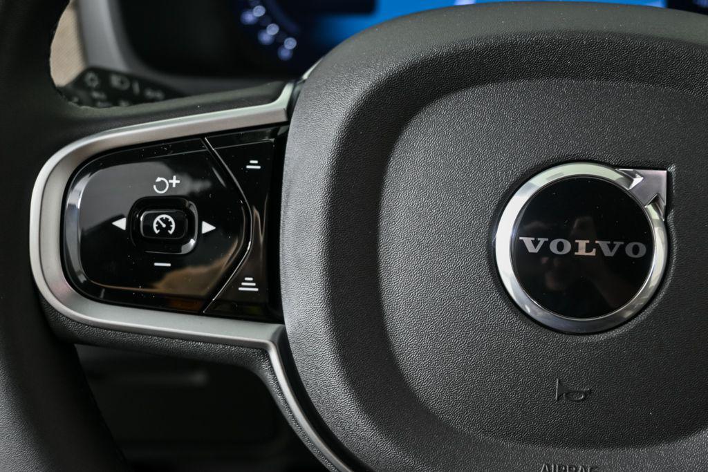 new 2026 Volvo XC90 car, priced at $76,955