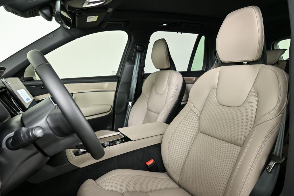 new 2026 Volvo XC90 car, priced at $76,955