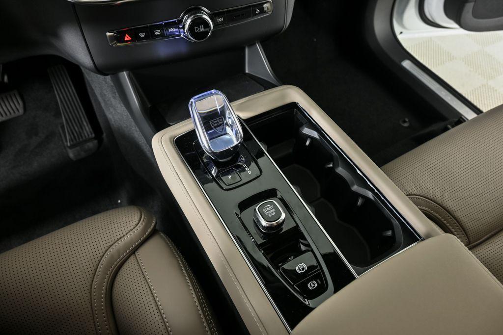 new 2026 Volvo XC90 car, priced at $76,955