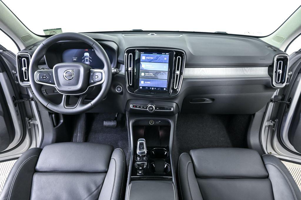 used 2025 Volvo XC40 car, priced at $30,909