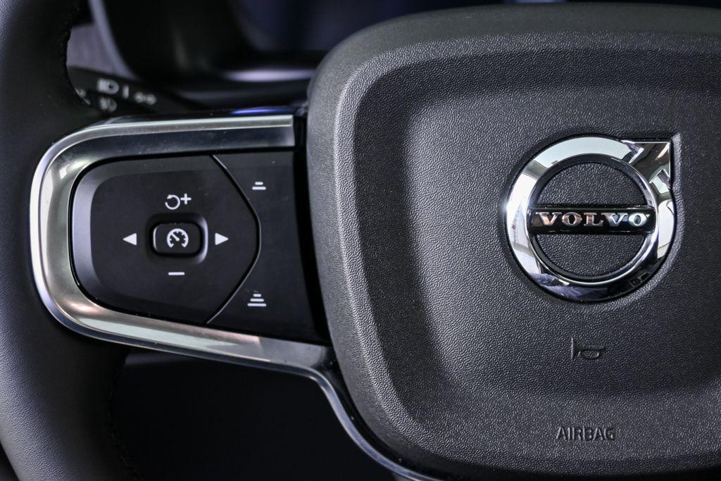 used 2025 Volvo XC40 car, priced at $32,228