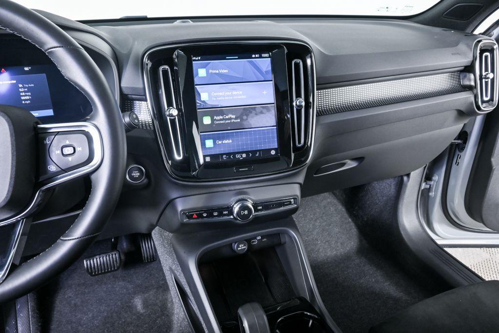 used 2025 Volvo XC40 car, priced at $31,863