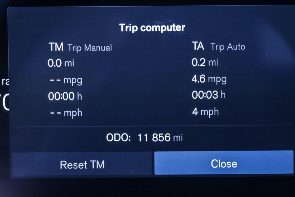 used 2025 Volvo XC40 car, priced at $31,863