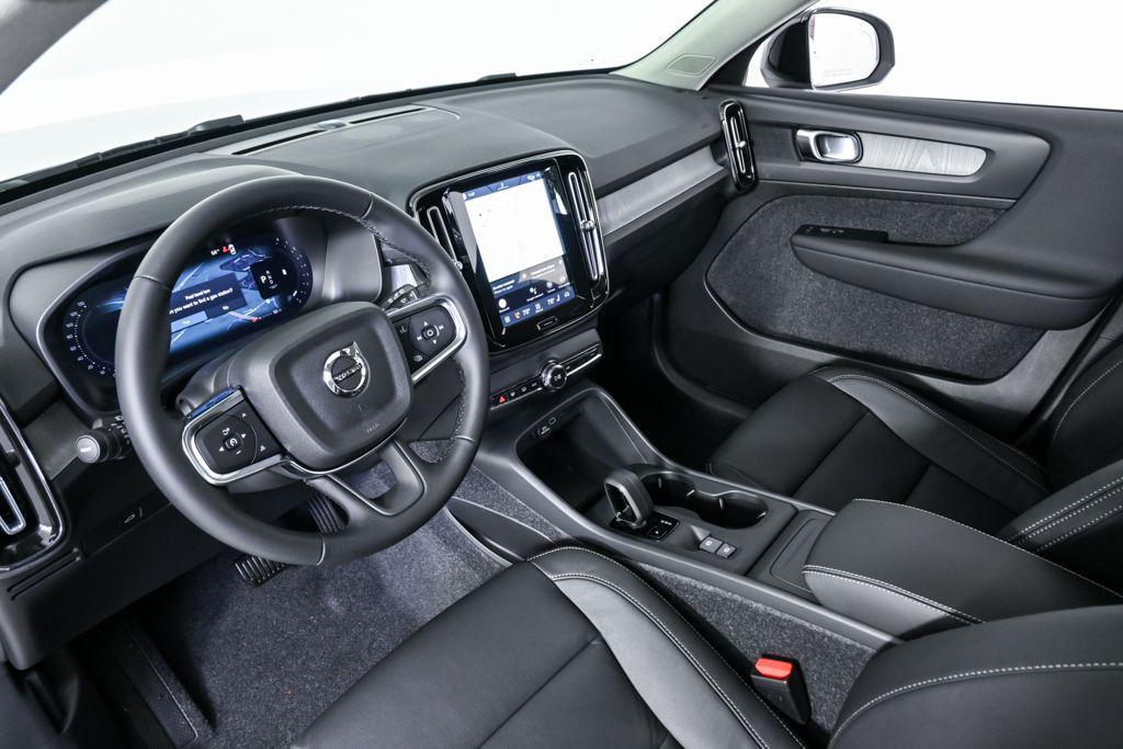 new 2026 Volvo XC40 car, priced at $45,995