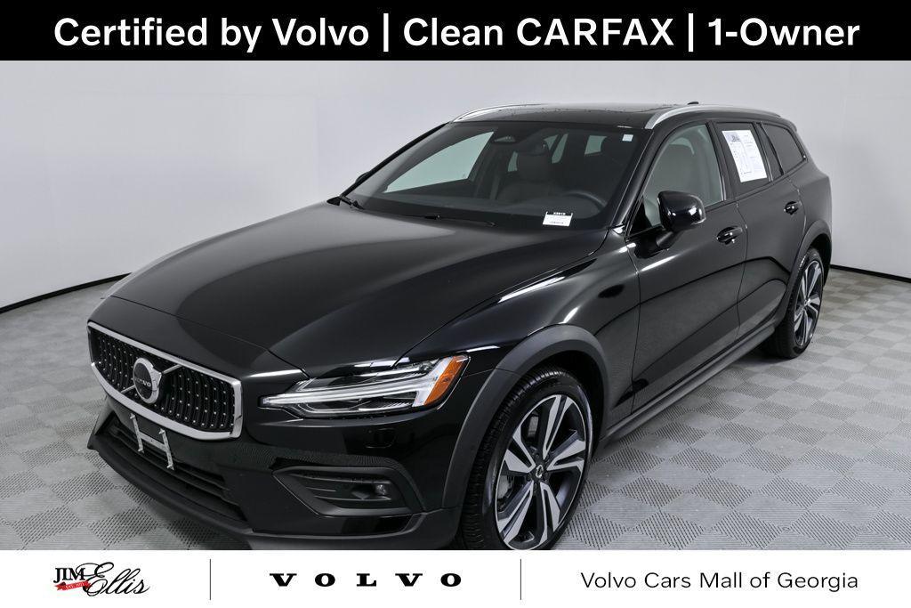used 2025 Volvo V60 Cross Country car, priced at $39,989