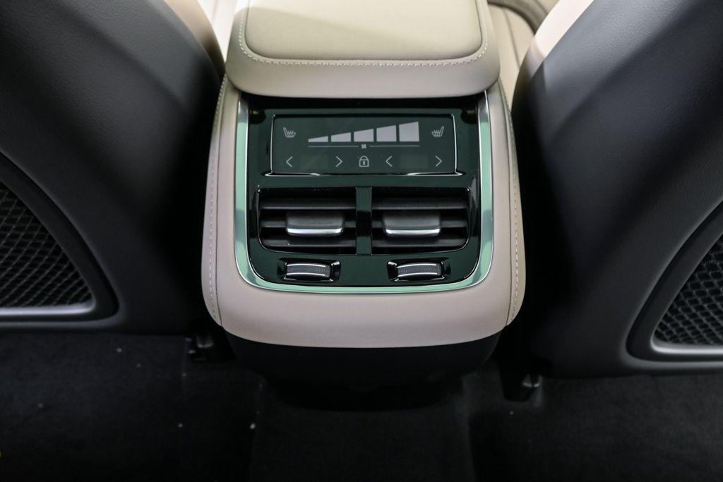 new 2026 Volvo XC90 car, priced at $75,575