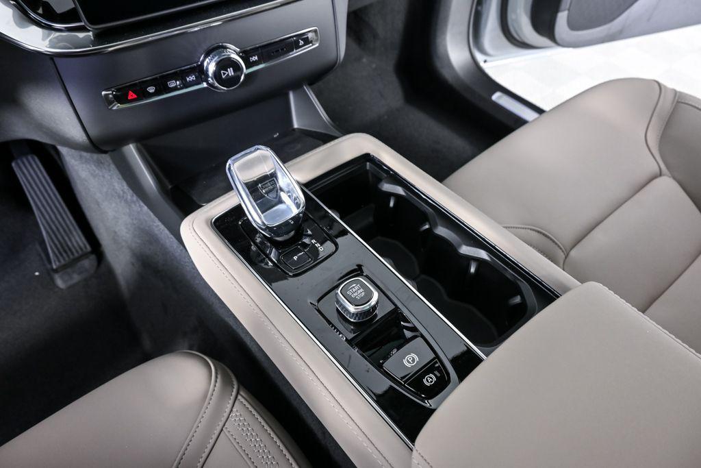 new 2026 Volvo XC90 car, priced at $71,825