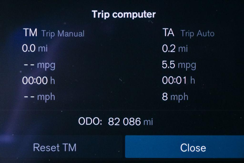 used 2023 Volvo XC40 car, priced at $22,032