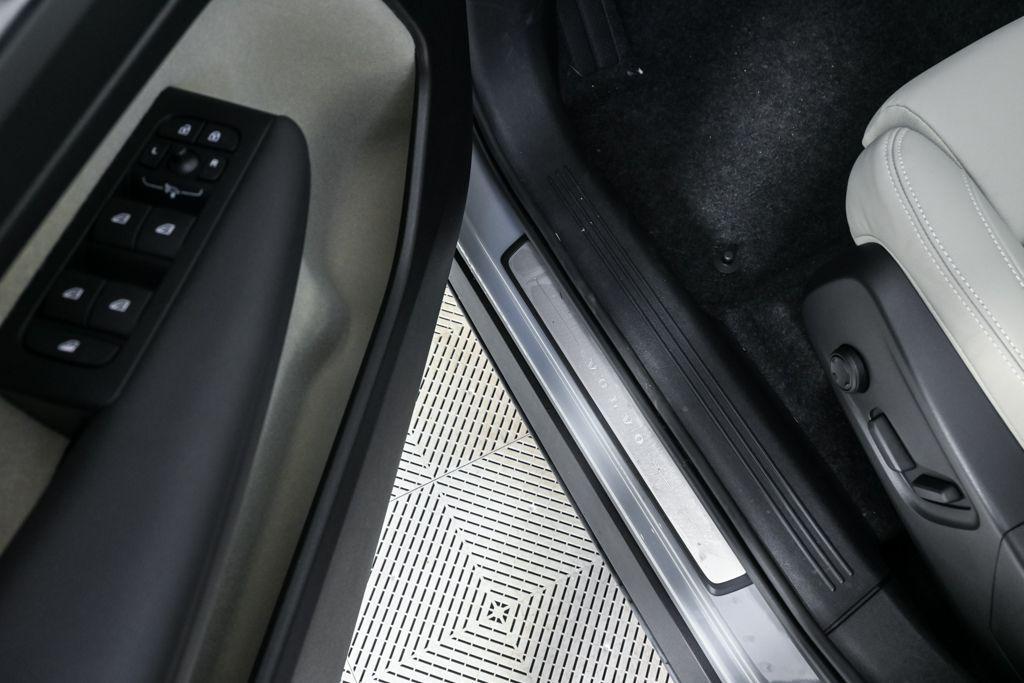 new 2026 Volvo XC40 car, priced at $50,260