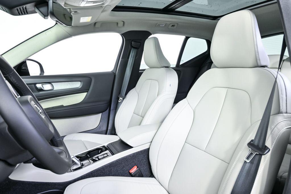 new 2026 Volvo XC40 car, priced at $50,260