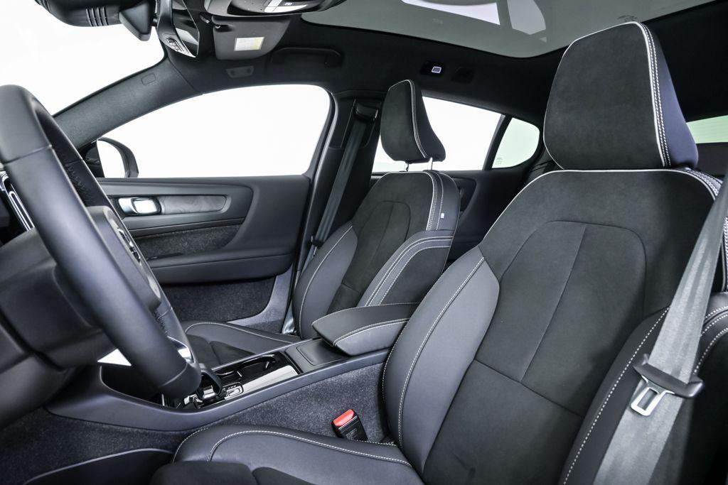 used 2023 Volvo C40 Recharge Pure Electric car, priced at $26,220