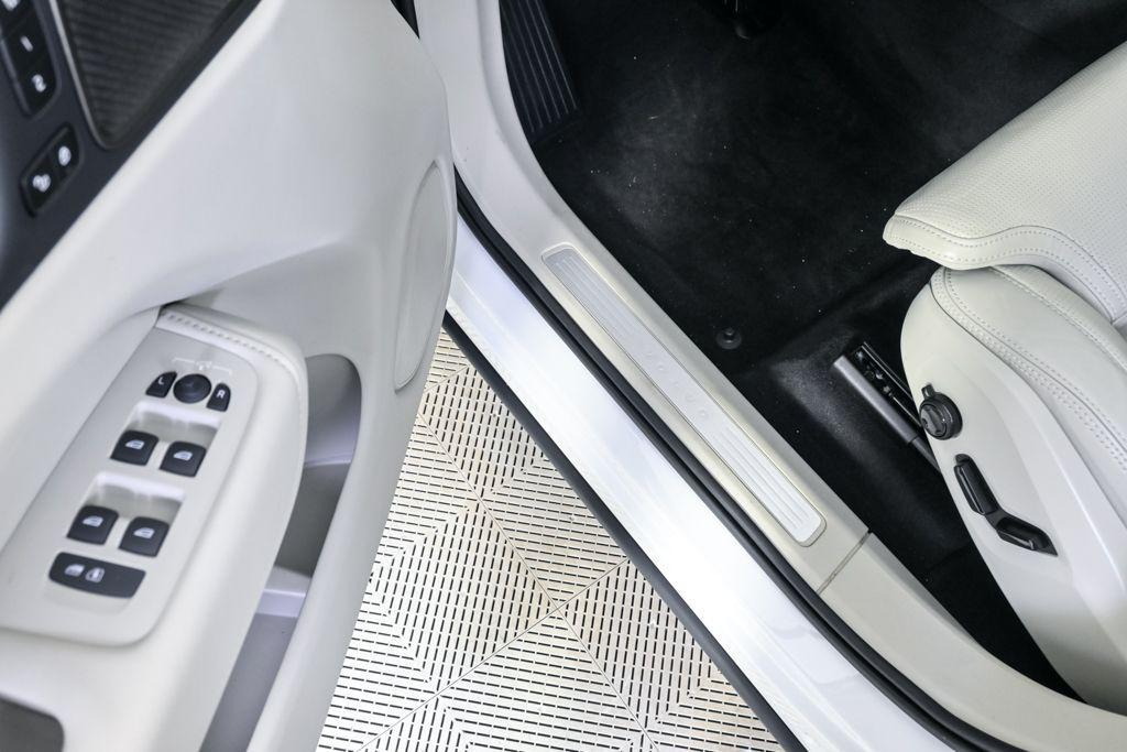 used 2023 Volvo XC60 car, priced at $37,819