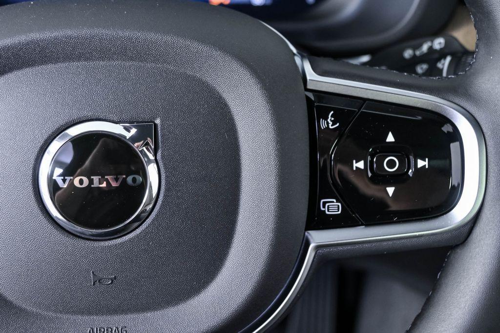 new 2026 Volvo XC60 car, priced at $58,904
