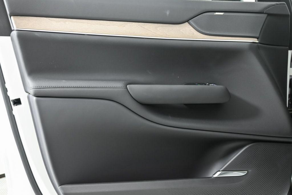 new 2025 Volvo EX90 car, priced at $88,825