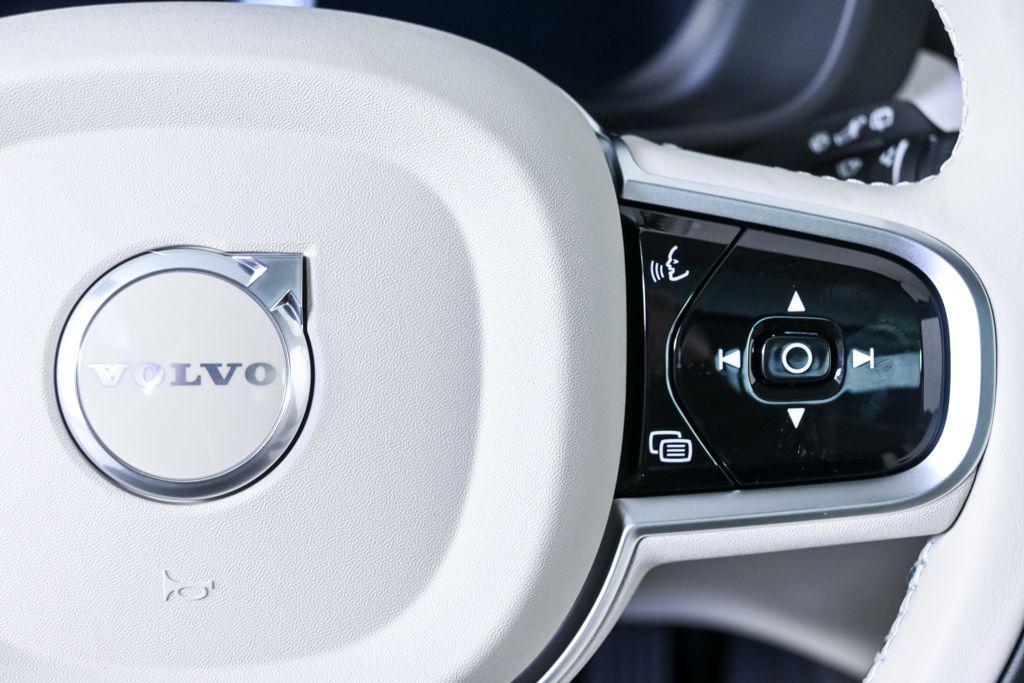new 2026 Volvo XC60 car, priced at $64,854