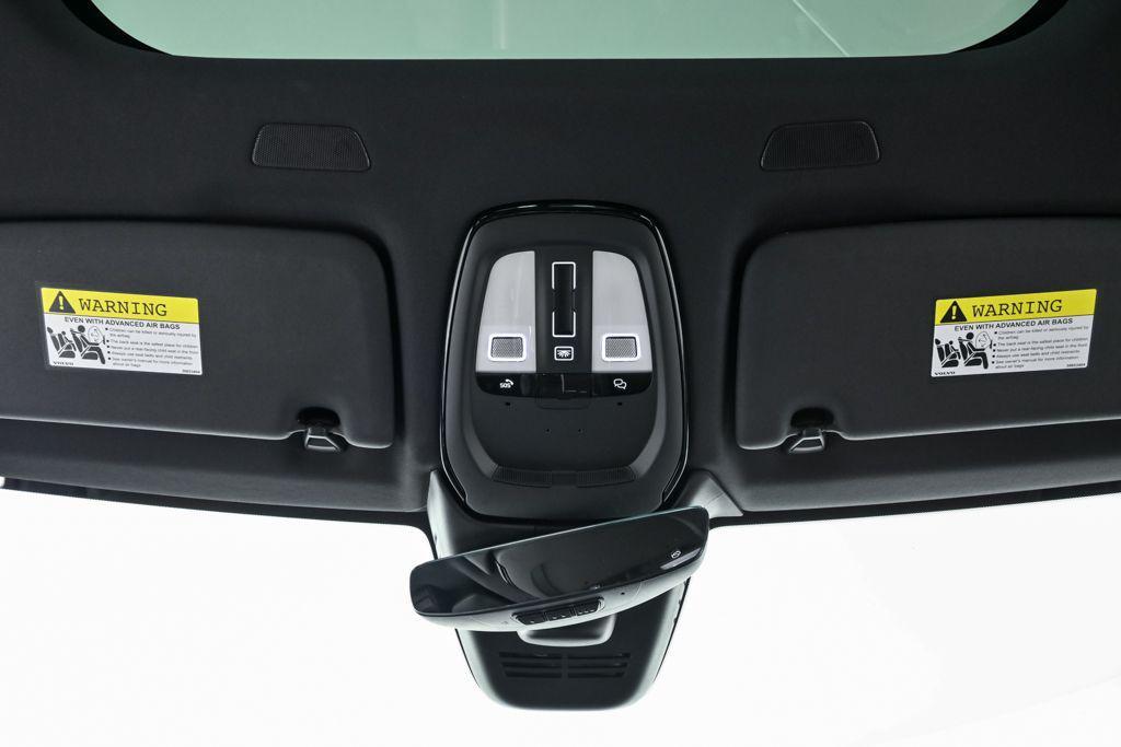 used 2023 Volvo XC60 car, priced at $34,571
