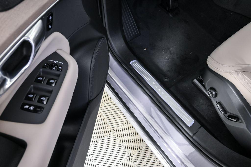 new 2026 Volvo XC90 car, priced at $71,945