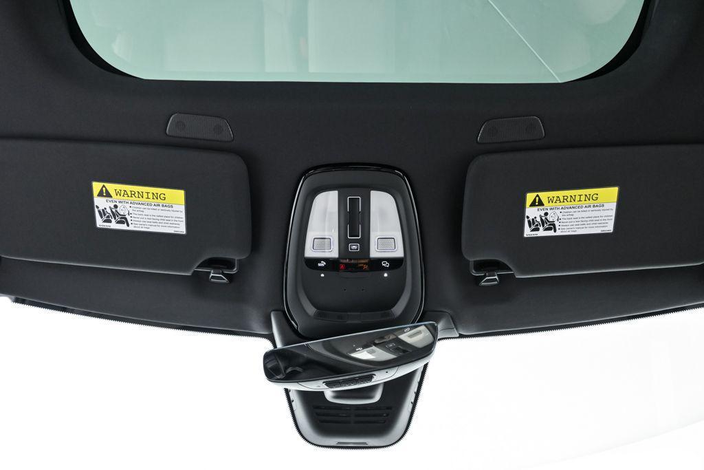 new 2026 Volvo XC90 car, priced at $71,945