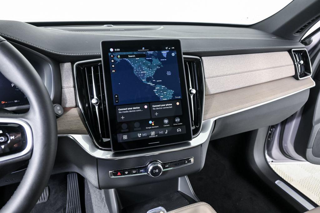 new 2026 Volvo XC90 car, priced at $71,945