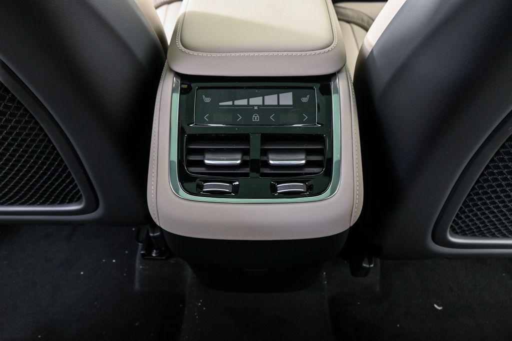 new 2026 Volvo XC90 car, priced at $75,695
