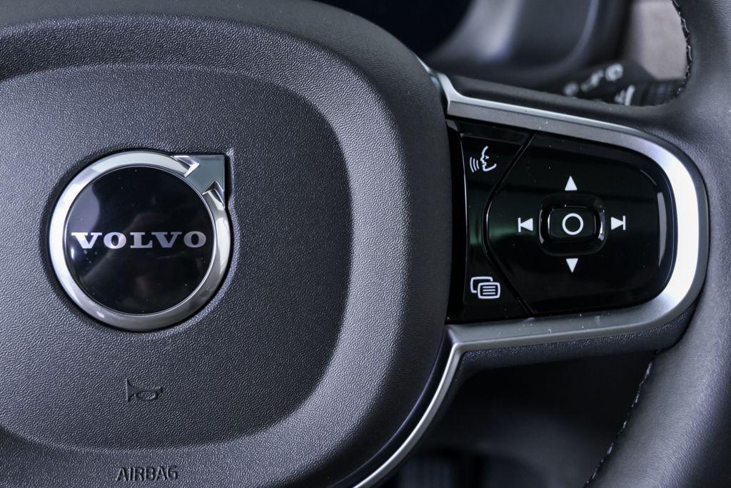 new 2026 Volvo XC90 car, priced at $71,825