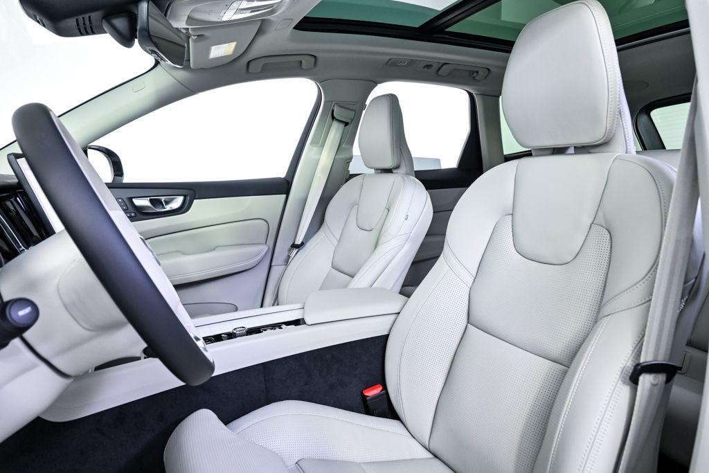 new 2026 Volvo XC60 car, priced at $63,525