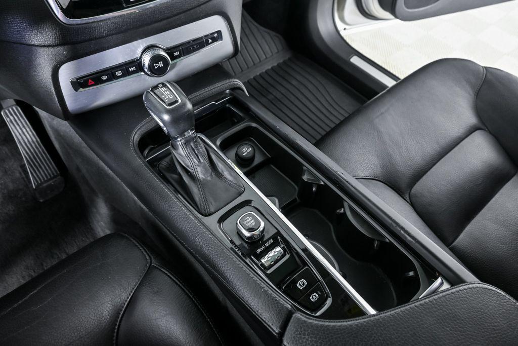 used 2018 Volvo XC90 car, priced at $16,258
