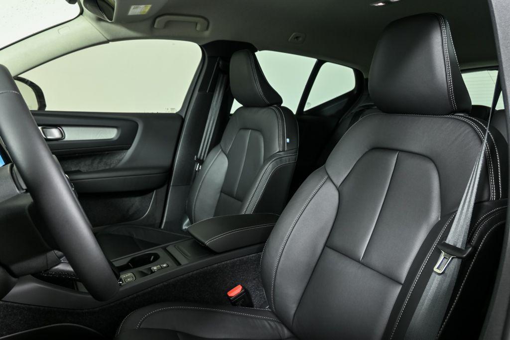 new 2026 Volvo XC40 car, priced at $45,545