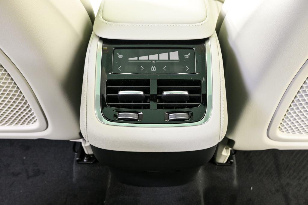 new 2026 Volvo XC90 car, priced at $75,155