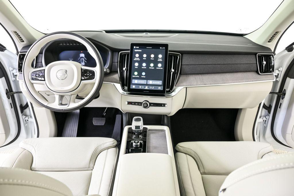 new 2026 Volvo XC90 car, priced at $75,155