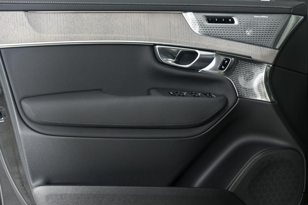 new 2026 Volvo XC90 car, priced at $80,155