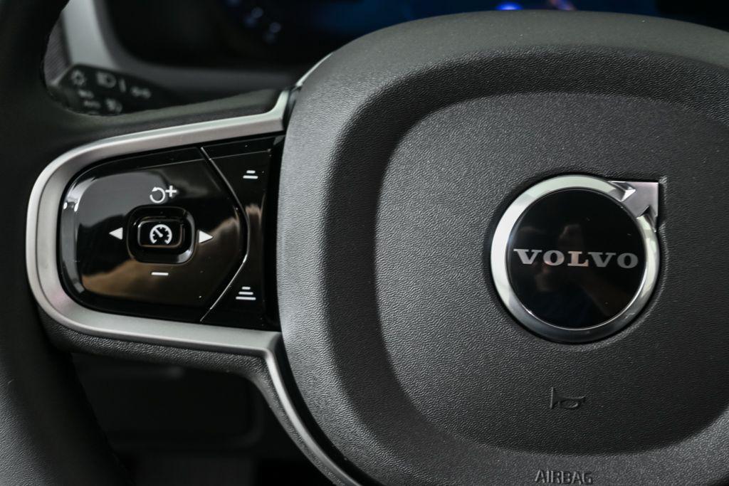 new 2026 Volvo XC90 car, priced at $80,155