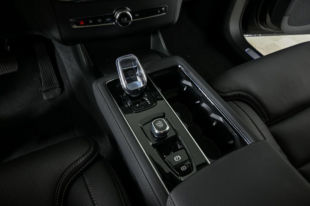 new 2026 Volvo XC90 car, priced at $80,155