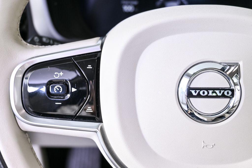 used 2023 Volvo XC60 car, priced at $33,232